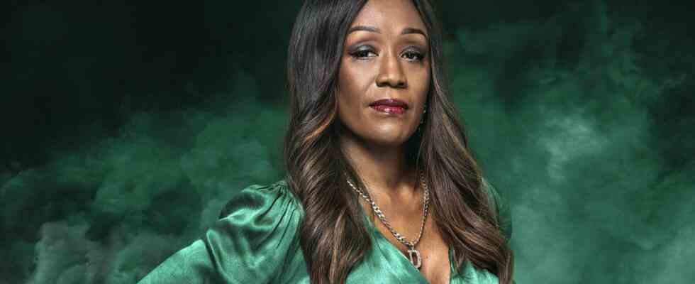 La star d'EastEnders, Diane Parish, partage sa théorie sur la tournure flashforward