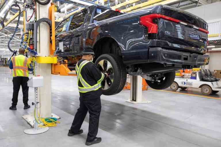 La production du Ford Lightning restera arrêtée une semaine de plus