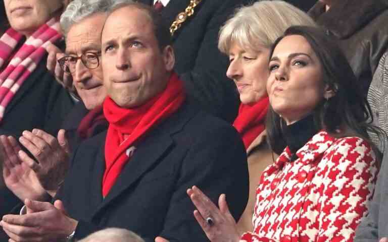 Le prince William et Kate applaudissent des côtés opposés au Pays de Galles contre l’Angleterre