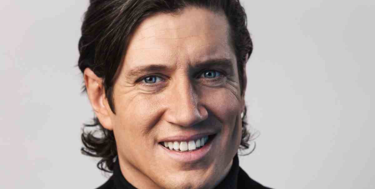 Je suis Vernon Kay d'une célébrité qui reprend l'émission Radio 2 de Ken Bruce

