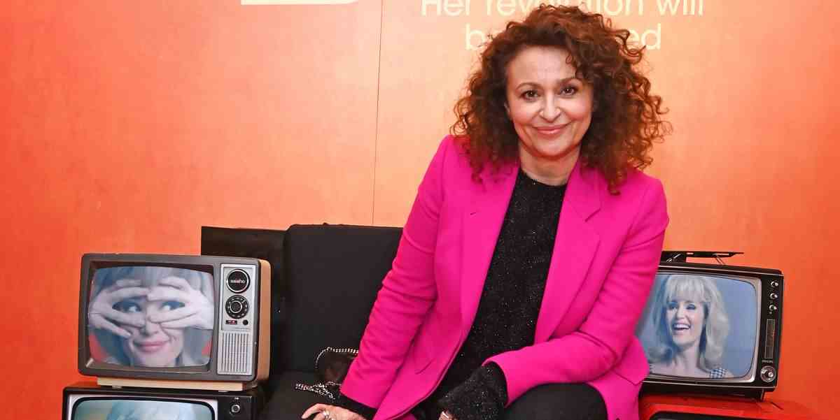 Nadia Sawalha, femme libre, riposte aux revendications de querelle dans l'émission

