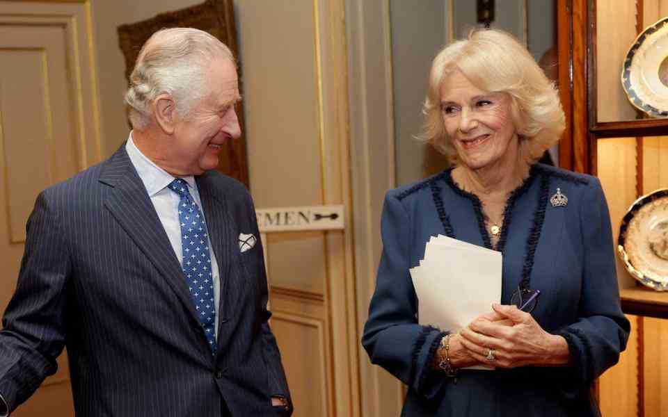 Le roi Charles a insisté pour que Camilla soit placée sur un pied presque équivalent au sien – reflet de son dévouement envers elle – Chris Jackson/Pool via REUTERS