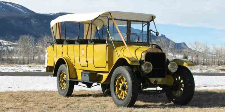 1925 White Yellowstone Tour Bus est notre choix d’enchères BaT