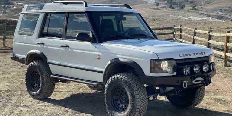 2004 Land Rover Discovery II avec GM V-8 est notre choix d’enchères BaT