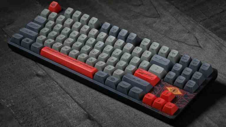 Drop lance un nouveau clavier mécanique du Seigneur des Anneaux digne du Mordor