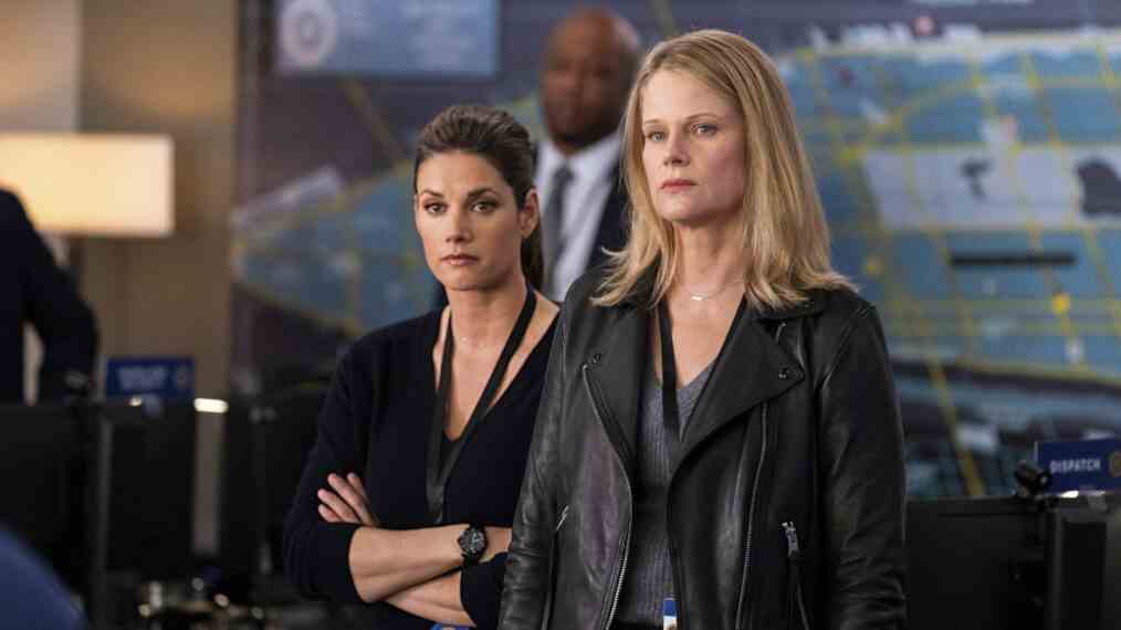 Missy Peregrym and Joelle Carter in 