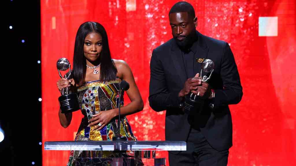 Gabrielle Union-Wade et Dwyane Wade se battent pour la justice pour les personnes trans noires aux NAACP Image Awards 2023
