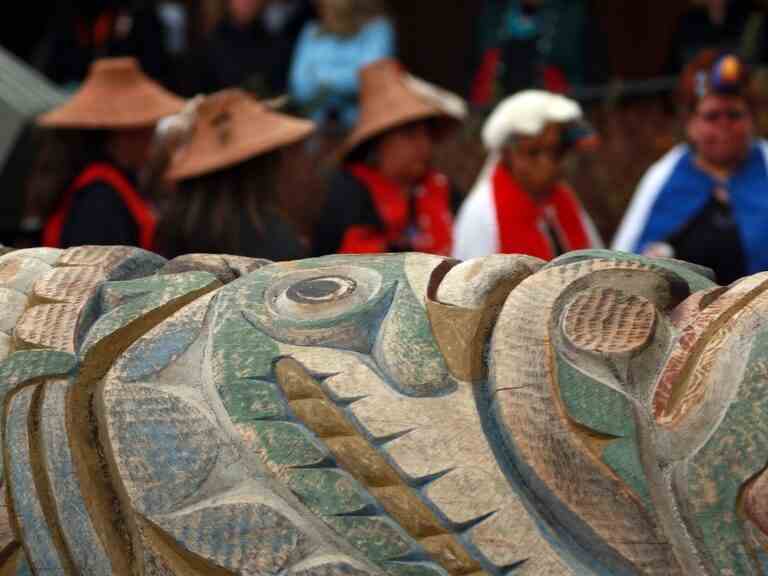 La célébration marque le rapatriement du totem de la Colombie-Britannique à la nation Nuxalk après un siècle d’attente