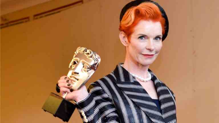 La créatrice de costumes britannique Sandy Powell sera honorée par la bourse BAFTA Les plus populaires doivent être lus Inscrivez-vous aux newsletters Variety Plus de nos marques
	
	
