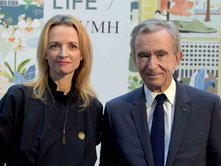 Le milliardaire Bernard Arnault fait appel à sa fille pour diriger Dior au milieu d’un remaniement