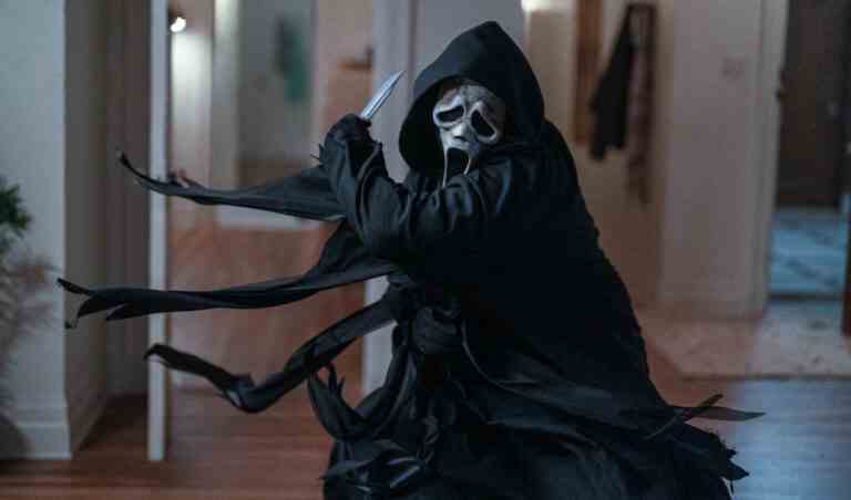 Ghostface killing in Scream 6