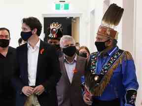 Le premier ministre du Canada, Justin Trudeau, visite le centre d'excellence Shingwauk Kinoomaage Gamig en éducation anishinaabe à Sault Ste.  Marie, Ontario, Canada 5 juillet 2021.