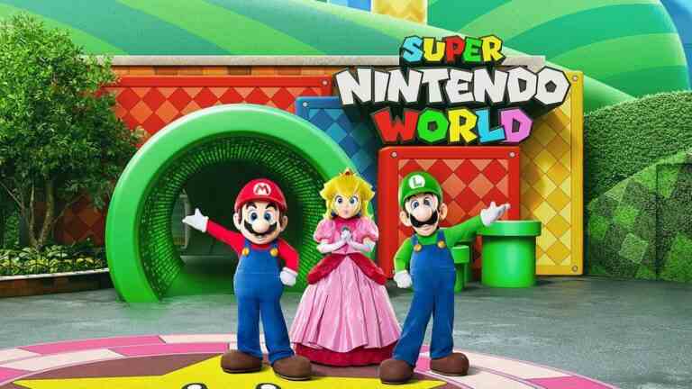 Mario, Luigi and Peach characters at Super Nintendo World entrance