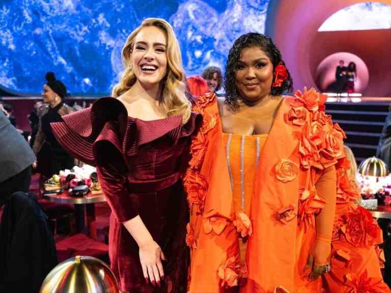 Lizzo et Adele « se sont tellement saoulés » avec de l’alcool de contrebande aux Grammys