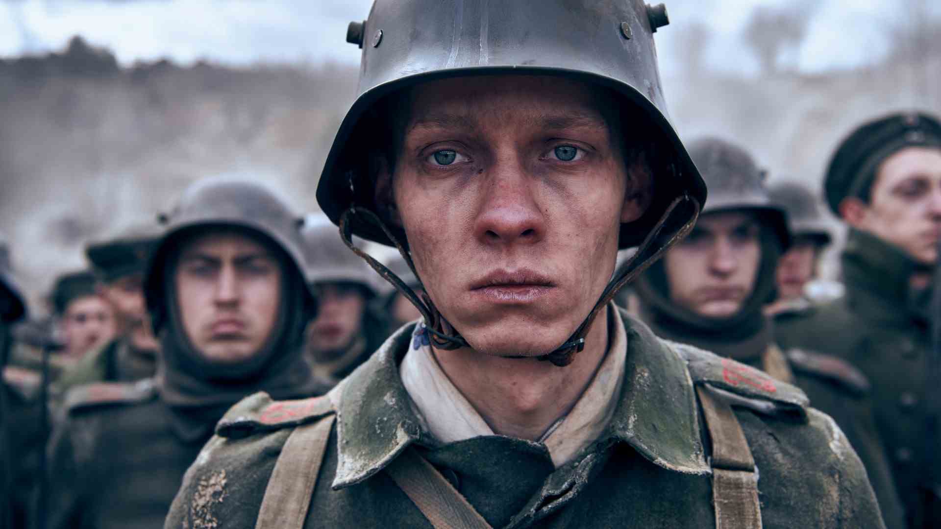 Felix Kammerer dans le rôle de Paul Bäumer dans All Quiet on the Western Front de Netflix