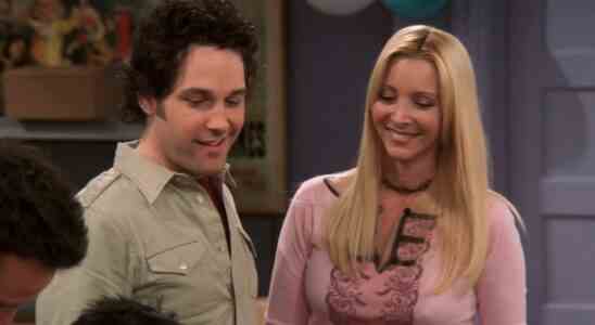 Paul Rudd and Lisa Kudrow as Mike and Phoebe on Friends.