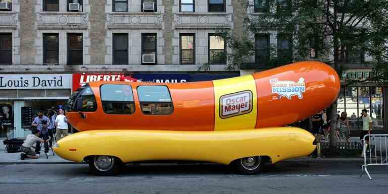 Quelqu’un a volé le convertisseur catalytique d’une Wienermobile