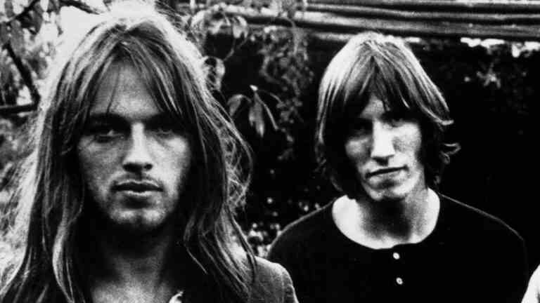 Roger Waters est «antisémite jusqu'au cœur pourri», déclare l'ancienne parolière de Pink Floyd Polly Samson - et son mari, David Gilmour, est catégoriquement d'accord avec le plus populaire doit lire Inscrivez-vous aux bulletins d'information sur les variétés
	
	
