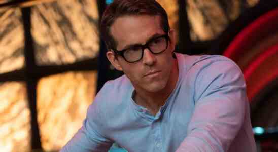 Ryan Reynolds monte un groupe de garçons à la Paramount