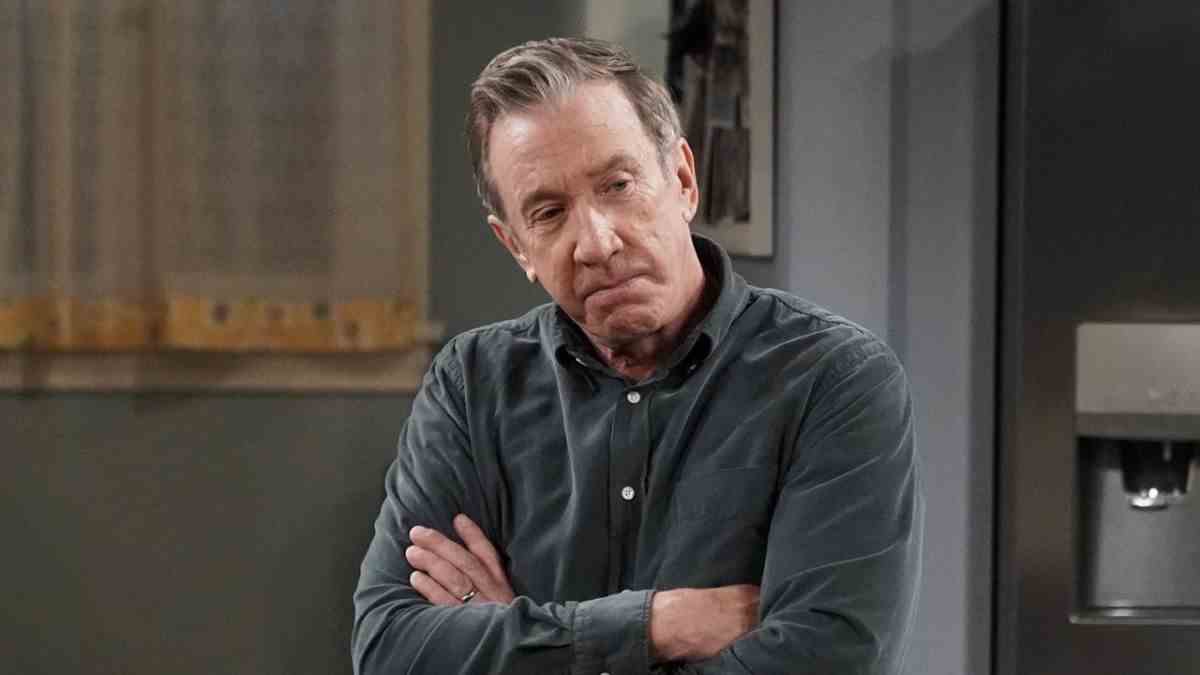 Tim Allen fouille dans la mémoire de Pamela Anderson après qu'elle prétende qu'il lui a flashé son pénis sur un ensemble de rénovation domiciliaire
