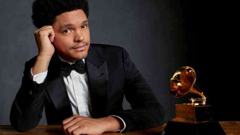 Trevor Noah, hôte du Grammy, et Ben Winston, producteur exécutif, parlent du grand spectacle de dimanche : "Vous ne savez jamais ce qui pourrait arriver"
	
	
