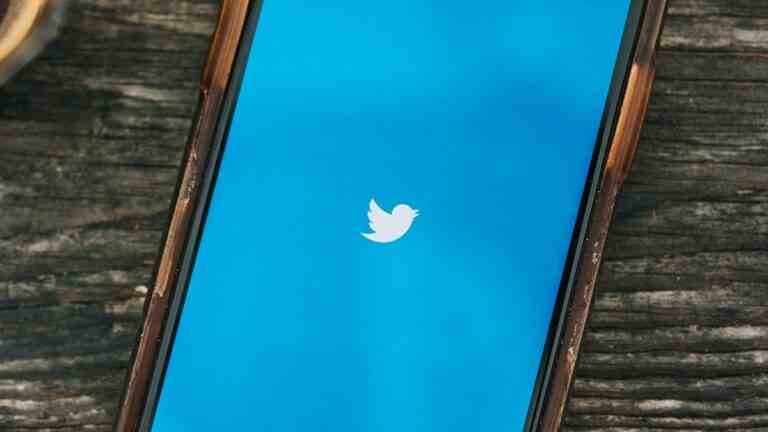 Twitter rend l’authentification SMS à deux facteurs exclusive aux utilisateurs de Twitter Blue