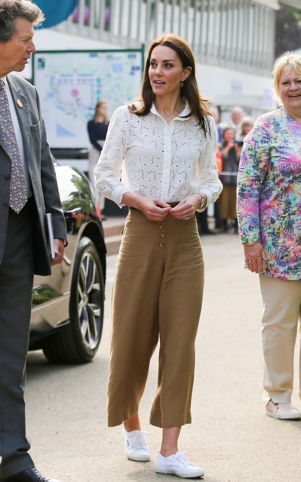 Catherine portant sa jupe-culotte camel Massimo Dutti - Getty