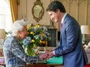 La Reine accueille le Premier ministre canadien Justin Trudeau au château de Windsor le lundi 7 mars 2022.