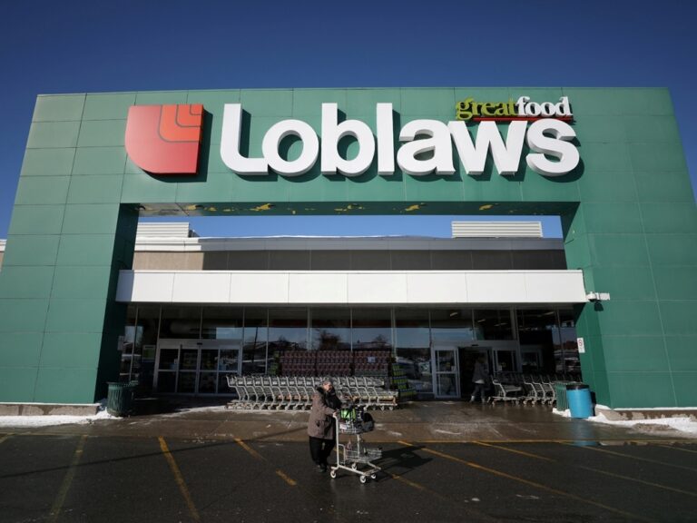 Des acheteurs agacés critiquent Loblaws pour avoir demandé de faire un don à une œuvre de bienfaisance