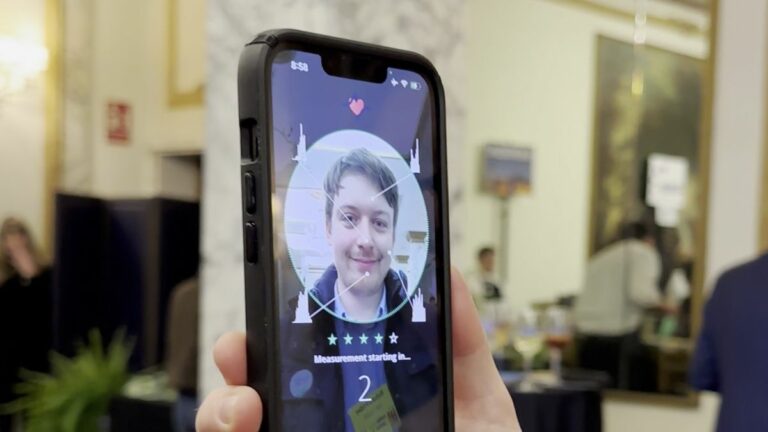 Cette application pour smartphone peut vérifier votre santé simplement en scannant votre visage – et je l’ai essayée