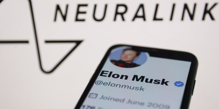 La candidature de Musk pour démarrer les essais sur l’homme de Neuralink a été refusée par la FDA en 2022, selon un rapport