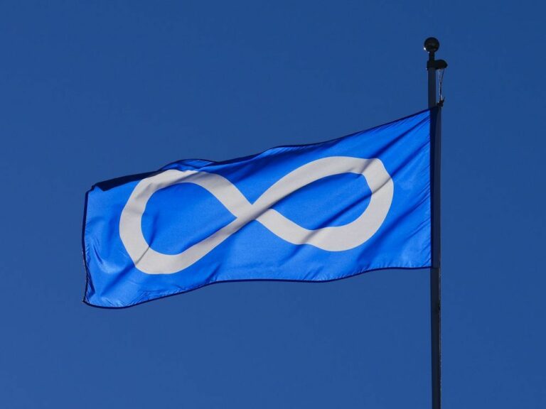 Les Métis de l’Alberta, de la Saskatchewan et de l’Ontario signent une entente d’autonomie gouvernementale