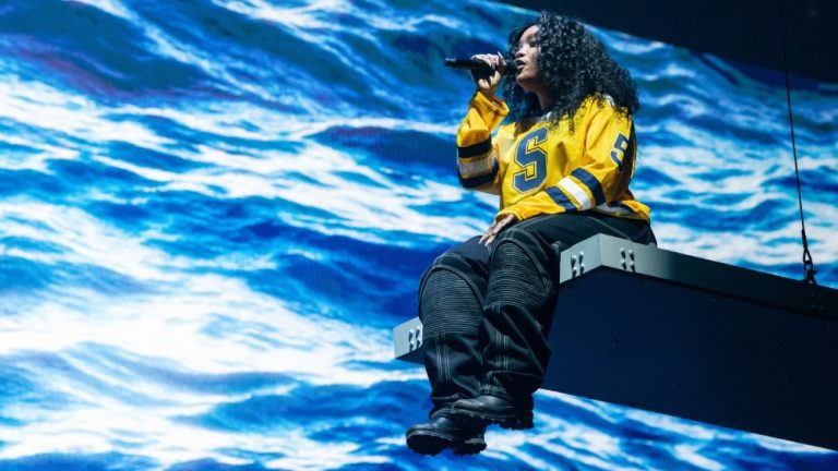 SZA présente Cardi B et Phoebe Bridgers au spectacle éblouissant et rempli de succès du Madison Square Garden : la critique de concert la plus populaire doit être lue
	
	
