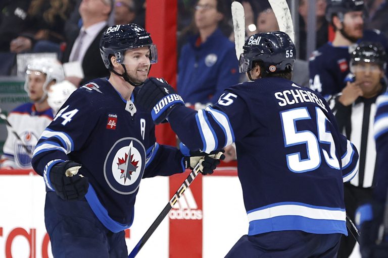 Les Jets tiennent bon pour une victoire sauvage sur les Oilers pour mettre fin à une séquence sans victoire