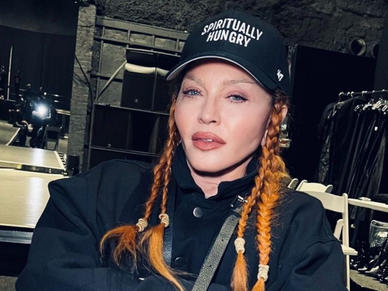 Madonna révèle un nouveau look et des blagues sur « l’enflure due à la chirurgie »