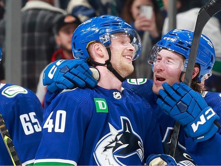 Le jeu à double sens de la star des Canucks Elias Pettersson est un pilier pour atteindre 300 points