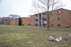 Le propriétaire et certains locataires sont en conflit au sujet des expulsions dans les immeubles du 84-96 King Edward Ave. et du 80 King Edward Ave. (Derek Ruttan/The London Free Press)