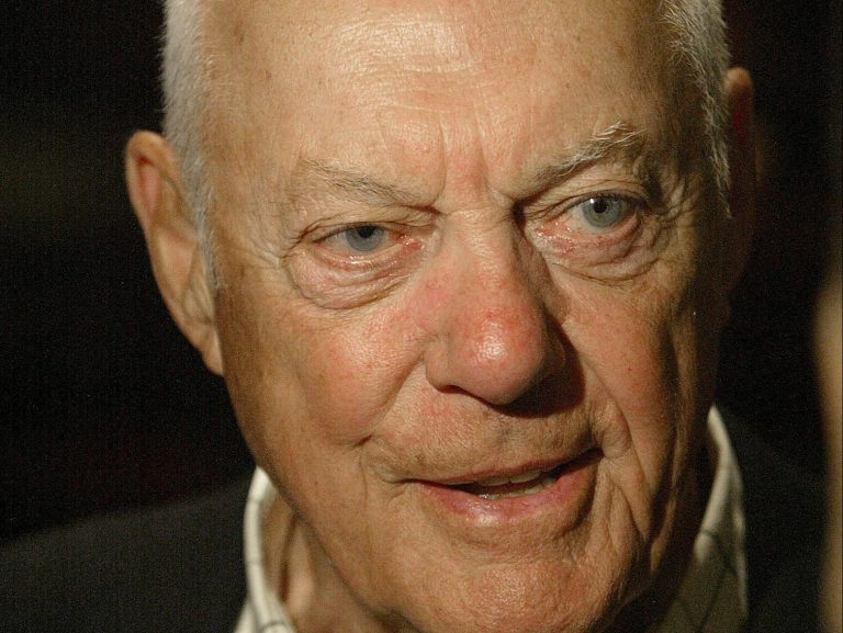 L’entraîneur des Bombers Bud Grant est mort à 95 ans