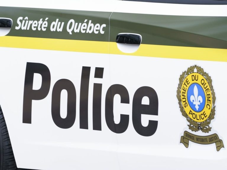 Au moins deux morts après qu’un véhicule a percuté des piétons au Québec