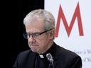 L'ombudsman dit avoir dit à Mgr Christian Lépine qu'elle n'enverrait plus de plaintes au comité consultatif de l'archidiocèse jusqu'à ce que la confidentialité des plaignants soit assurée.