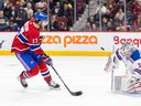 Igor Shesterkin des Rangers de York arrête le tir d'échappée du Canadien de Montréal Josh Anderson lors de la troisième période à Montréal le 9 mars 2023.