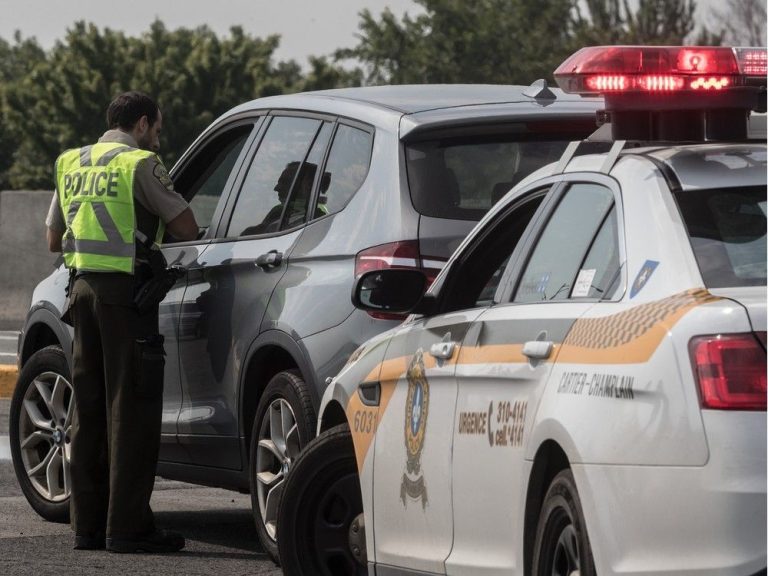 Un conducteur québécois condamné à une amende de 1 855 $ pour avoir dépassé la limite de vitesse de 100 kilomètres à l’heure