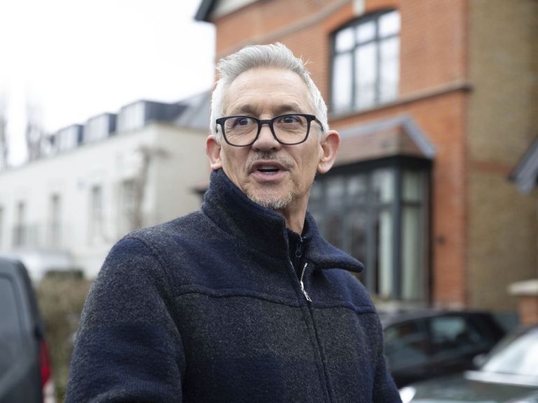 ‘SURREAL FEW DAYS’: la BBC fait marche arrière sur Gary Lineker à propos d’un tweet claquant le plan d’asile britannique