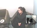 Capture d'écran de Stefanie McClelland interviewée par l'enquêteur de la GRC René Desfossés après son arrestation le 2 décembre 2014.