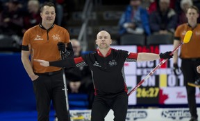 Ryan Fry a peut-être disputé son dernier match au Brier cette année alors qu'il était le troisième de Mike McEwen.  Fry a annoncé cette semaine qu'il se retirait du jeu compétitif à quatre joueurs.