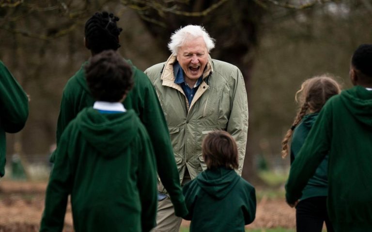 David Attenborough rend hommage à la reine Elizabeth II avec un mémorial touchant