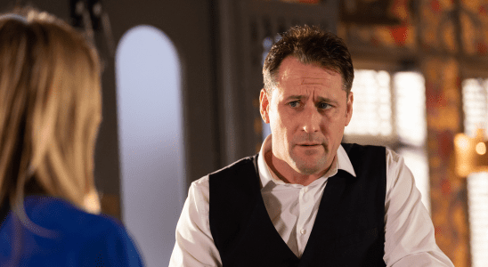 Hollyoaks diffusera une sinistre tournure dans l'histoire de Tony Hutchinson