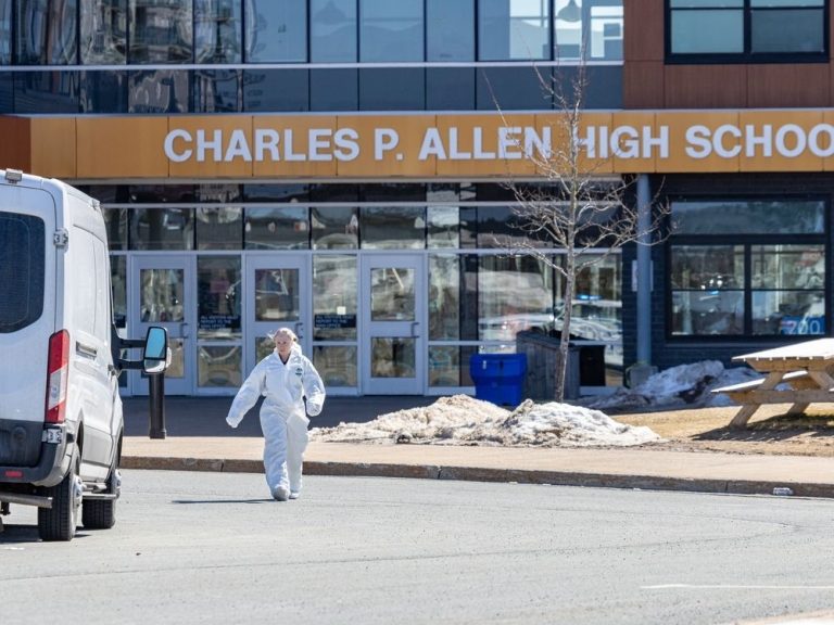 Un étudiant d’Halifax accusé de tentative de meurtre après des coups de couteau à l’école