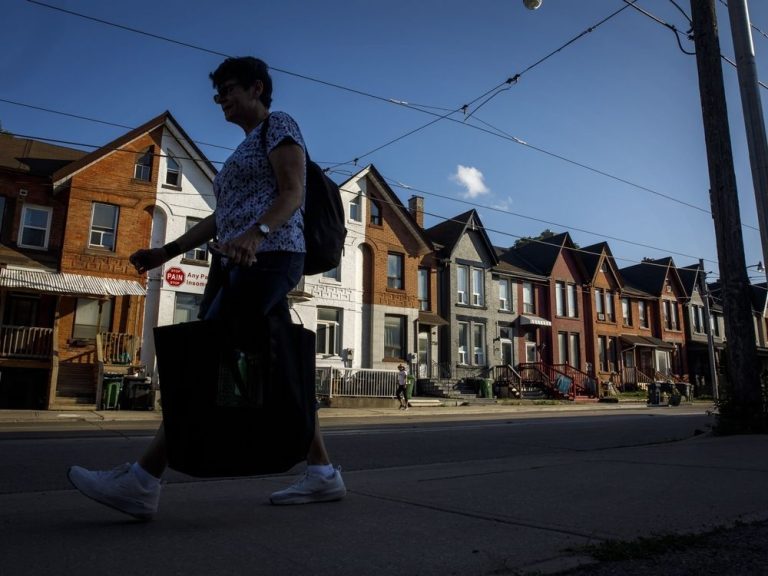 Les ventes de maisons canadiennes devraient reprendre au printemps, mais les stocks sont toujours à la traîne