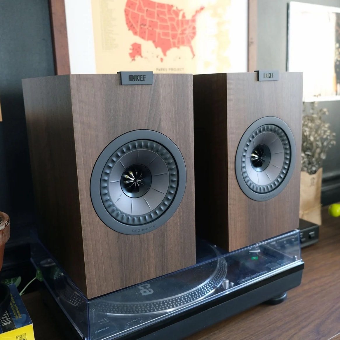 KEF Q150